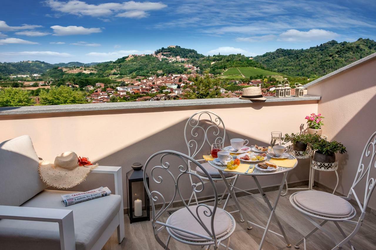 Roncaglia Suite Monticello d'Alba Exterior photo